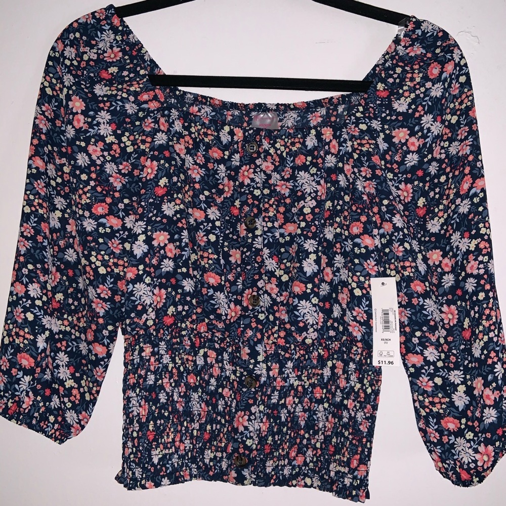 Cute flowery shirt
